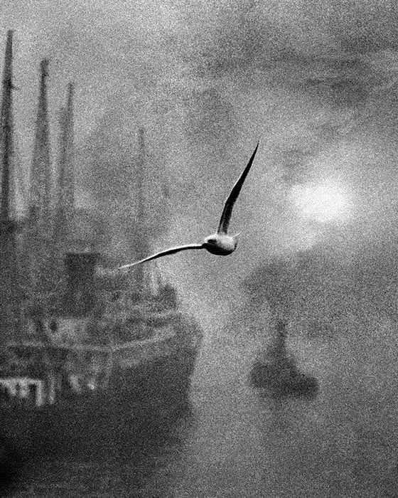 Bill Brandt ~ Early Morning on the River, London Bridge