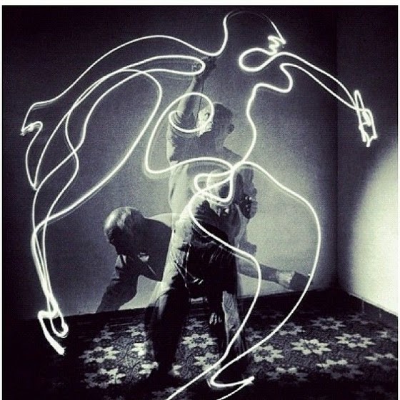 Pablo Picasso & Gjon Mili ~ Light Drawings